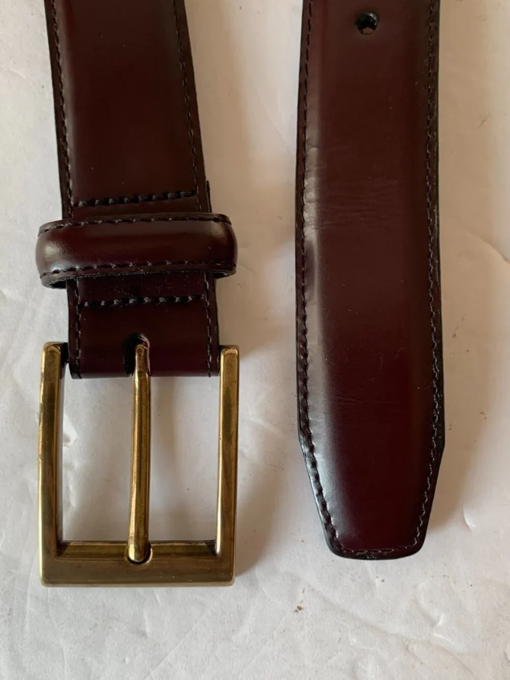 L.L.BEAN GENUINE LEATHER FOR MEN SIZE 44 MADE IN USA  MAHAGONY
